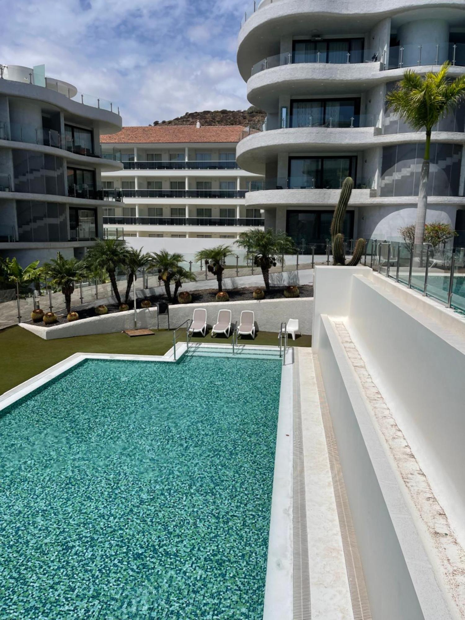 Luxury Avilla Las Olas - Swimming Pool 85M Long - Garage 팔름-마르 외부 사진